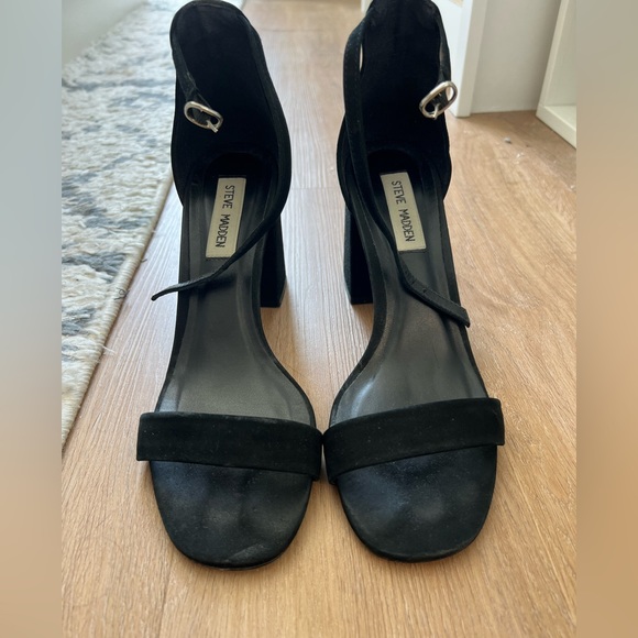 Steve Madden sandals - Picture 2 of 8